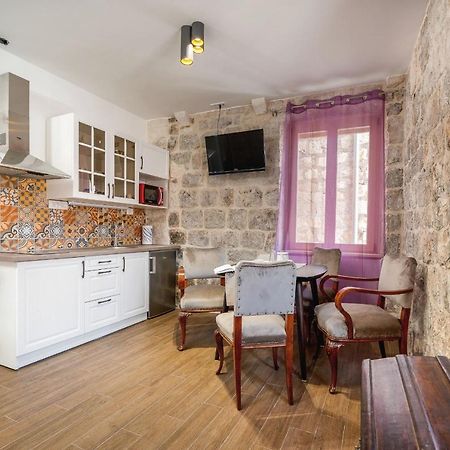 Aparthotel Vintage House Al Pozzo Hvar Town Exterior foto
