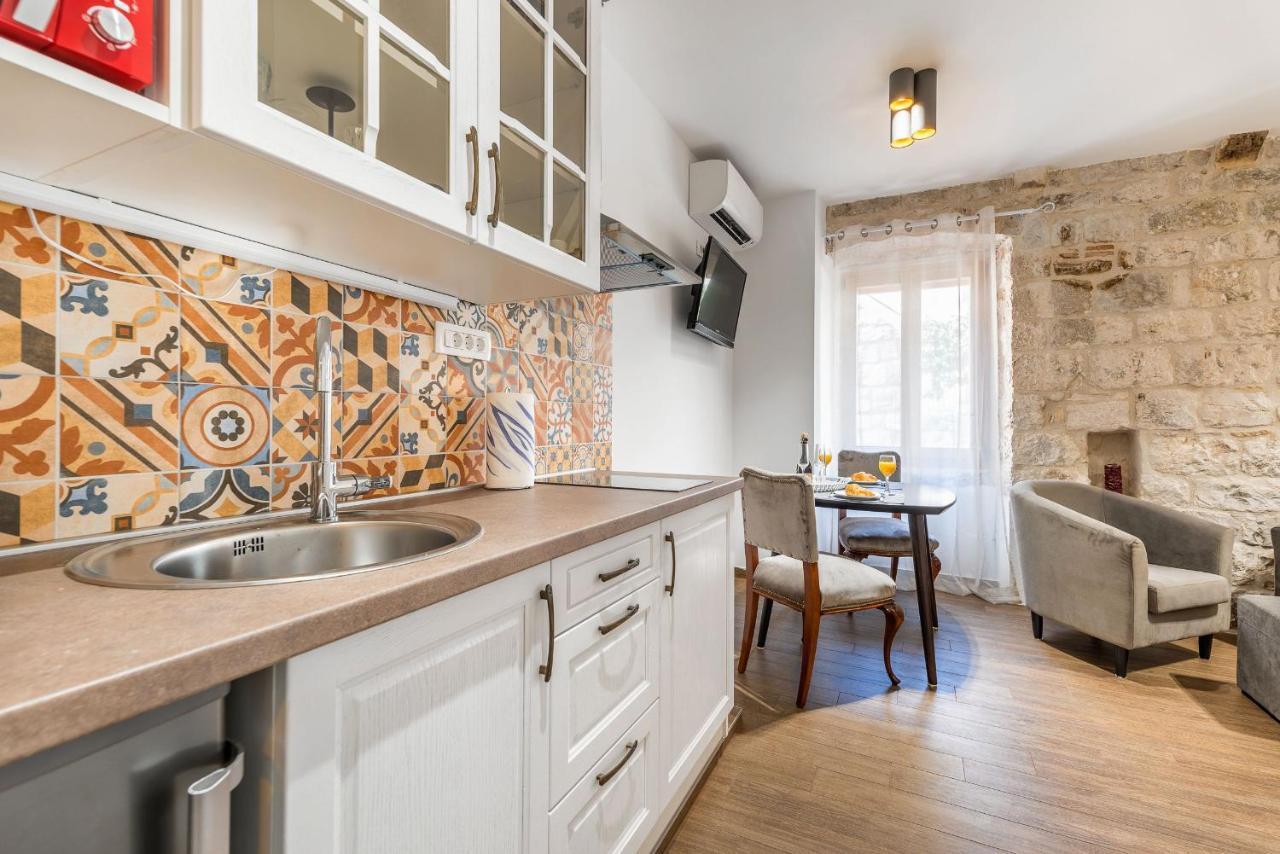 Aparthotel Vintage House Al Pozzo Hvar Town Exterior foto