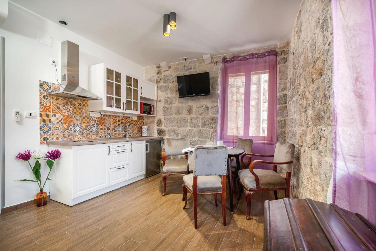 Aparthotel Vintage House Al Pozzo Hvar Town Exterior foto